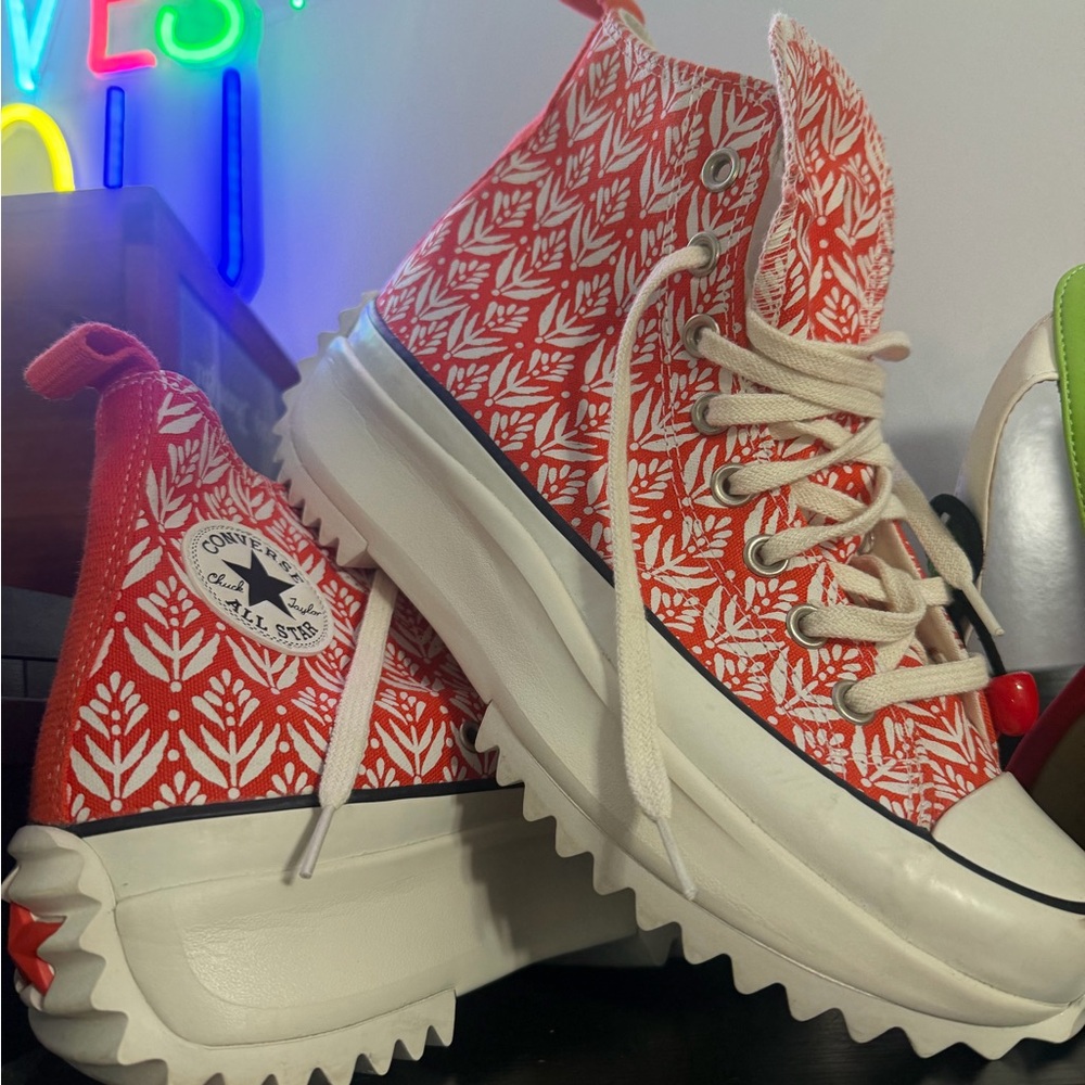 Converse Kids Patterned High-Tops - Red and White